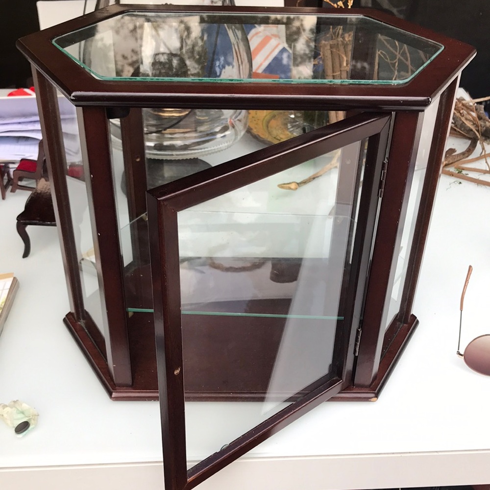 Elegant Brown Display Cabinet Bombay - Picture 9 of 14